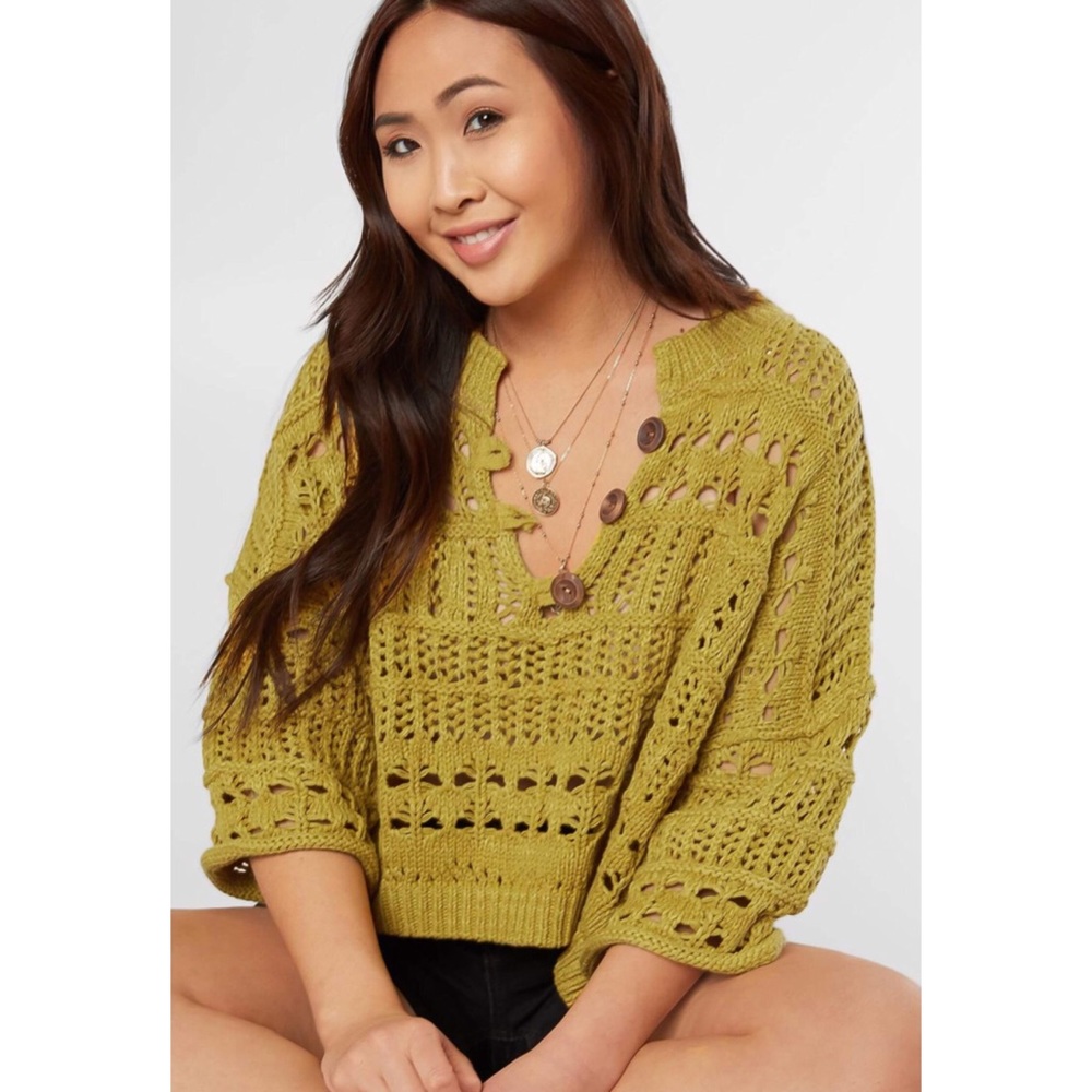 Free People Dreams Tonight Crop Sweater BNWT!